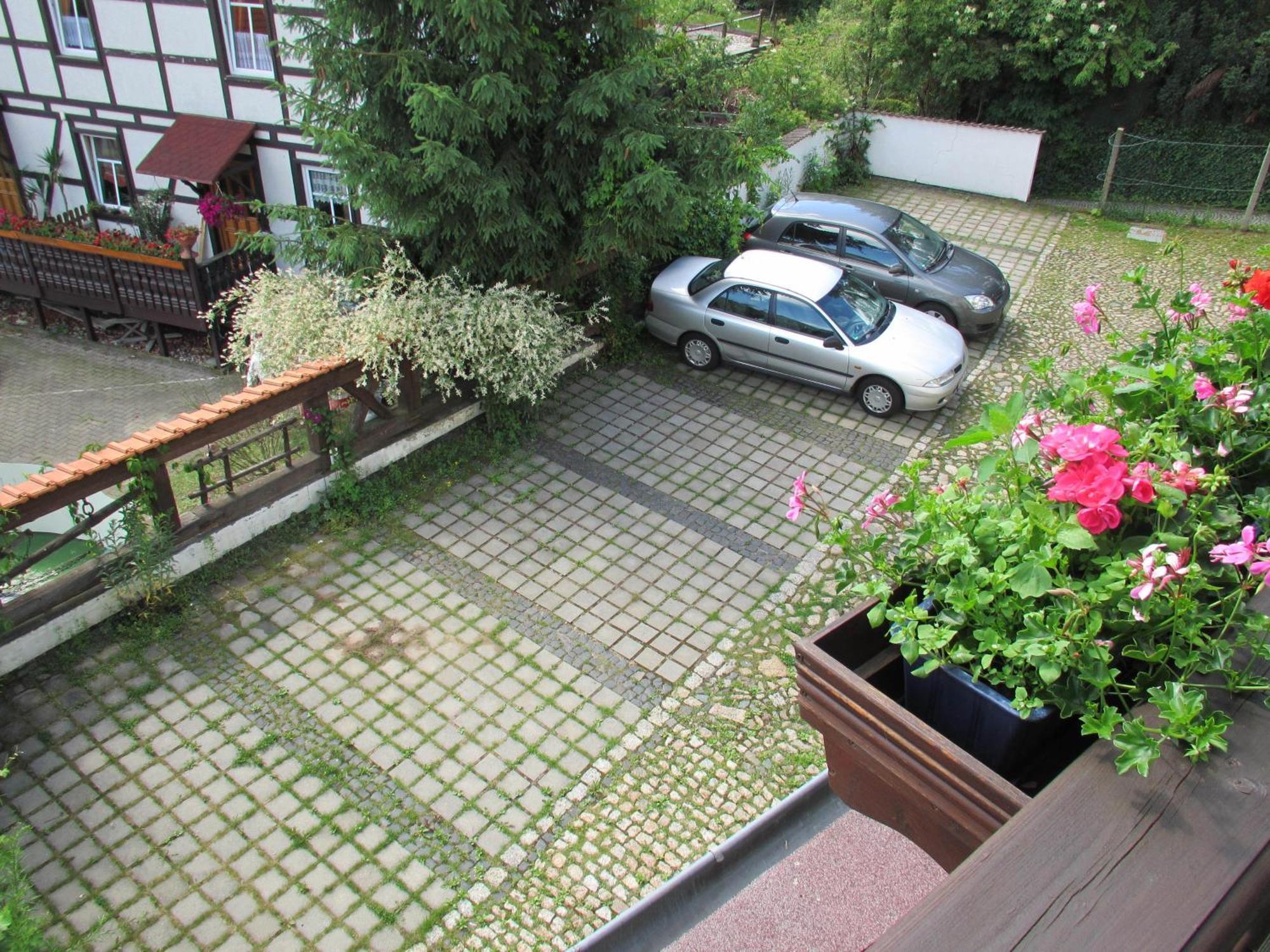 Hotel Pension Am Kurzentrum Bad Suderode Exteriör bild